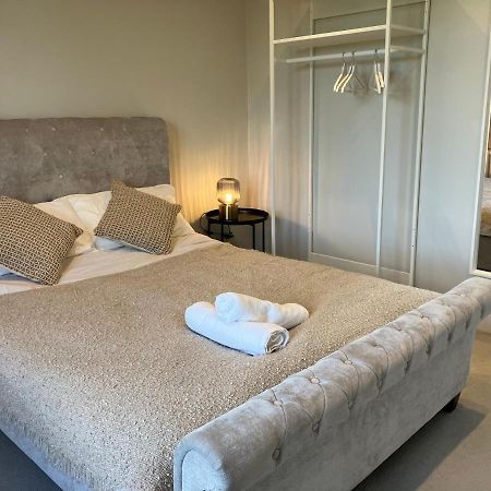 Stylish 1 Bed Flat With Private Terrace In Wimbledon - 3 The Queens لندن المظهر الخارجي الصورة