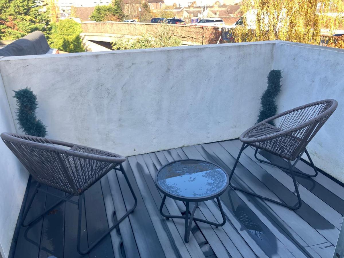 Stylish 1 Bed Flat With Private Terrace In Wimbledon - 3 The Queens لندن المظهر الخارجي الصورة